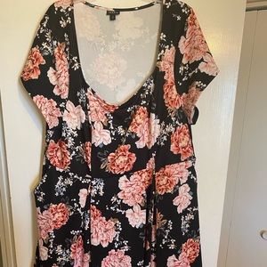 Torrid floral dress with pockets